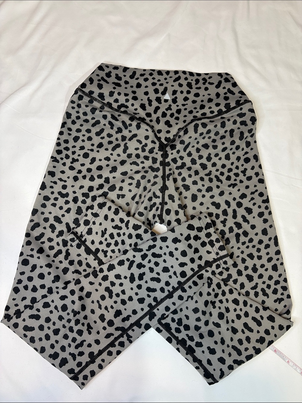 Snow Leopard Midnight Balance Athletica (Vitality) Cloud Ascend Leggings Contour